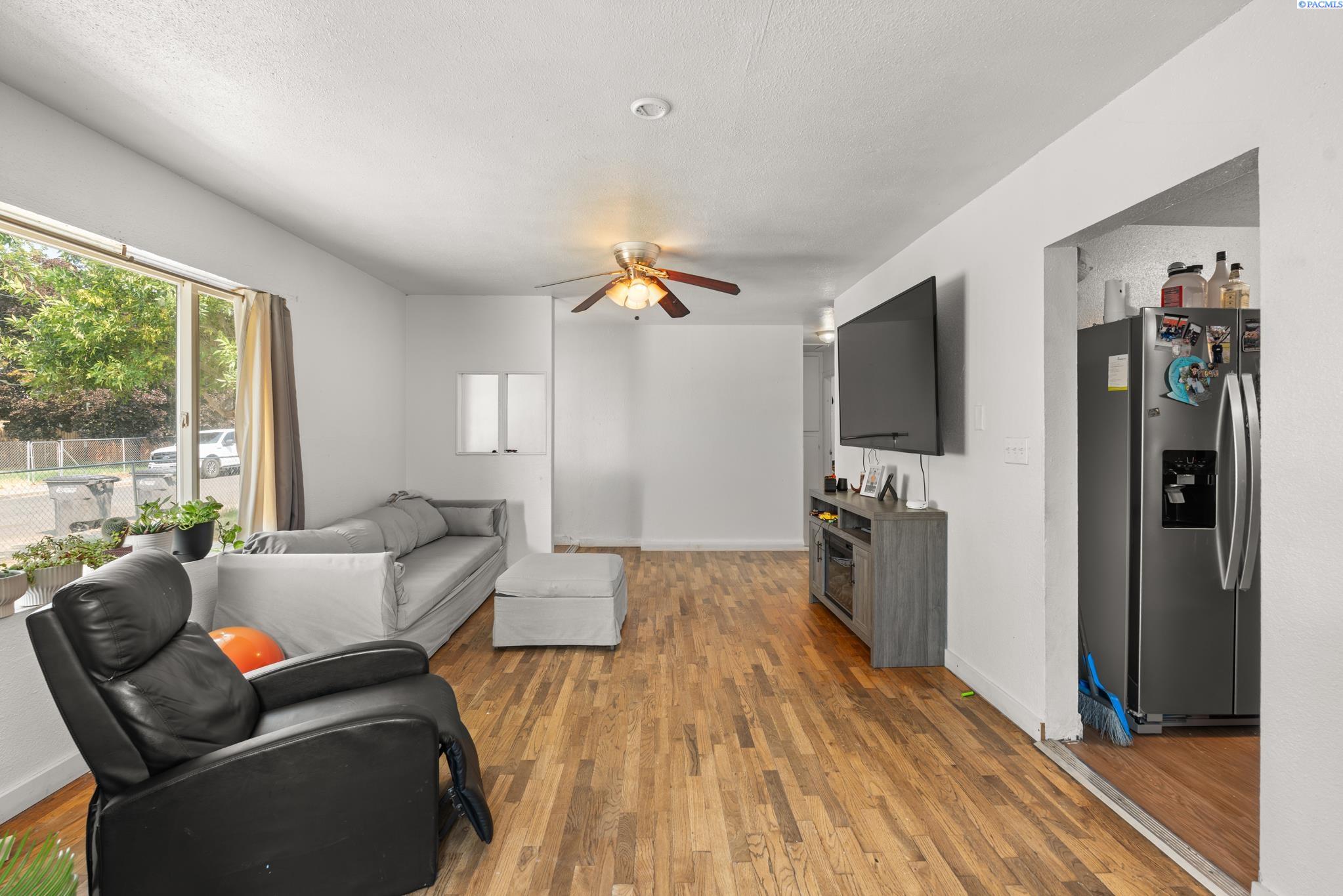 Residential in Sunnyside 5