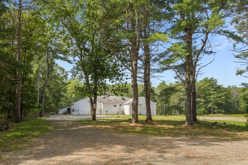 8 Venture Way, Kennebunkport, ME, 04046-5746 | Card Image