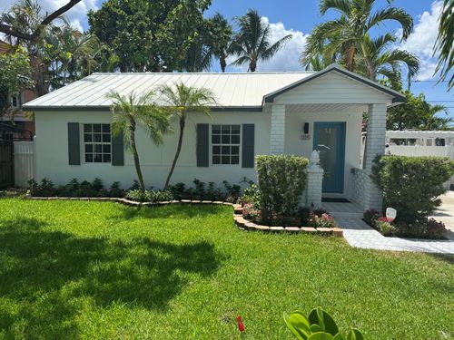 335 Cornell Dr, Lake Worth Beach, FL, 33460-6207 | Card Image