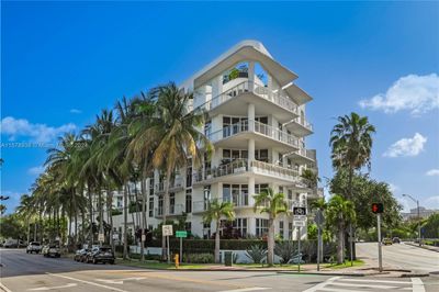 519 - 2001 Meridian Ave, Condo with 1 bedrooms, 1 bathrooms and null parking in Miami Beach FL | Image 1