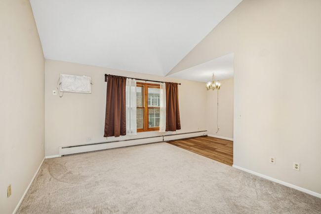 05_804OldSettlersTrl_Apt5_10001_LivingRoom_DownloadforMLS_2000x1333.jpg | Image 4