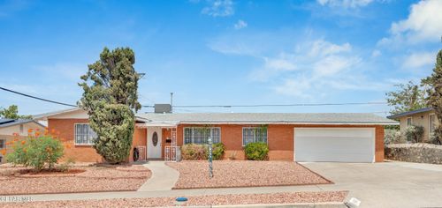 6636 Fiesta Dr, El Paso, TX, 79912-5032 | Card Image