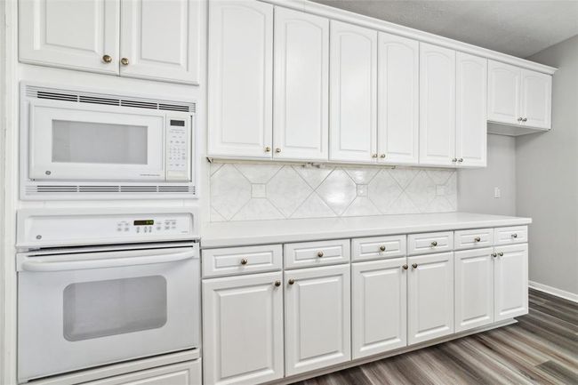 16602 Blue Vista Dr, House other with 5 bedrooms, 5 bathrooms and 2 parking in Houston TX | Image 16