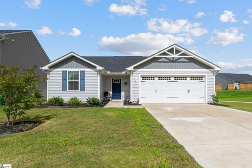 124 Highland Station Dr, Clinton, SC, 29325-4995 | Card Image
