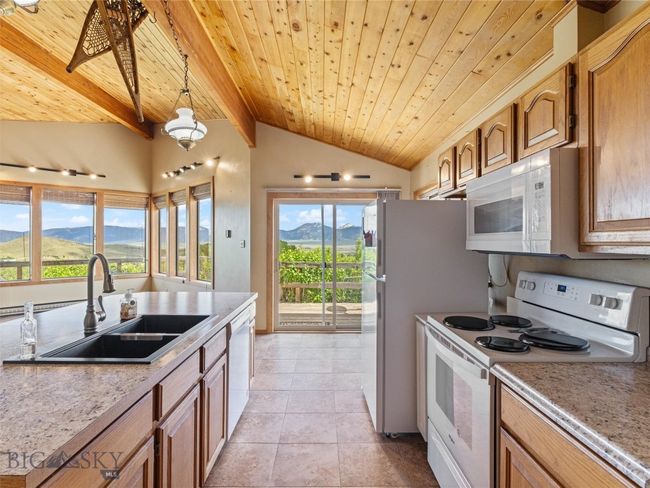 106 Two Bumps Loop E, House other with 3 bedrooms, 2 bathrooms and null parking in Ennis MT | Image 16