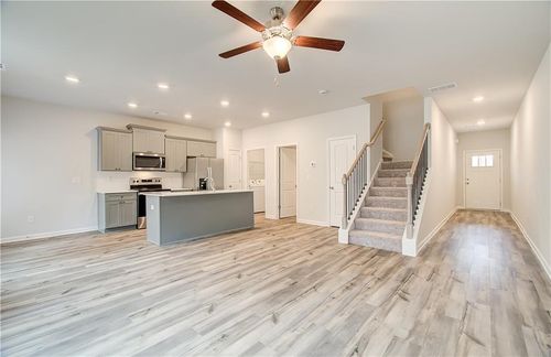 667 Treasure Dr, Stockbridge, GA, 30281-2546 | Card Image