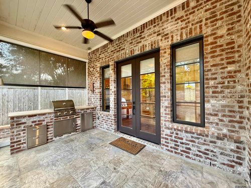 7037 Etage Ct, Baton Rouge, LA, 70806-8700 | Card Image