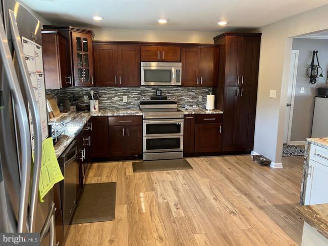39 Shellflower Rd, House other with 5 bedrooms, 3 bathrooms and null parking in LEVITTOWN PA | Image 31