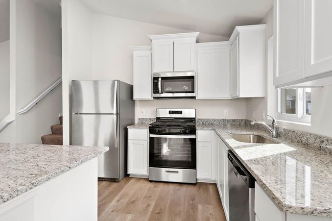 18741 Edison St Nw, House other with 3 bedrooms, 2 bathrooms and null parking in Elk River MN | Image 8