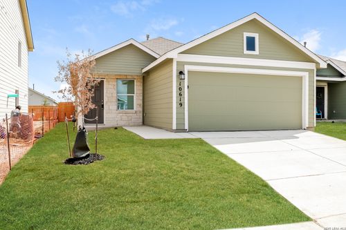 10619 Mcclintock Dr, Converse, TX, 78109-2071 | Card Image