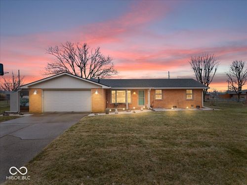 807 Church St, Anderson, IN, 46013-1605 | Card Image