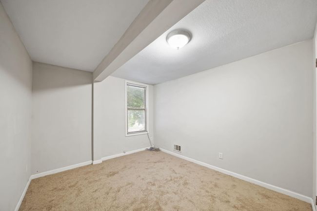 624 N Broad St, Home with 5 bedrooms, 3 bathrooms and 2 parking in Adrian MI | Image 14