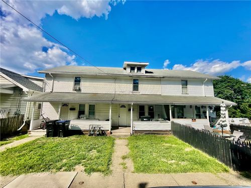 425 Mount Vernon, Coraopolis, PA, 15108 | Card Image