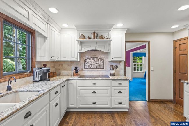 465 Mckinley St Se, House other with 5 bedrooms, 3 bathrooms and null parking in Salem OR | Image 17
