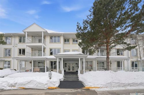 212-305 34th Street W, Prince Albert, SK, S6V8B8 | Card Image