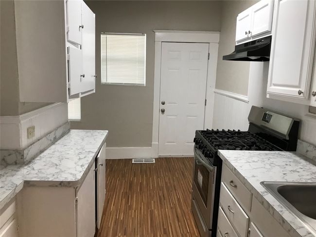 APT-101 - 1118 N Zang Blvd, Condo with 2 bedrooms, 1 bathrooms and null parking in Dallas TX | Image 10