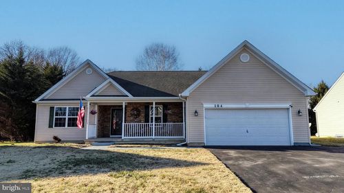 104 Hoffeckers Mill Dr, SMYRNA, DE, 19977-4870 | Card Image