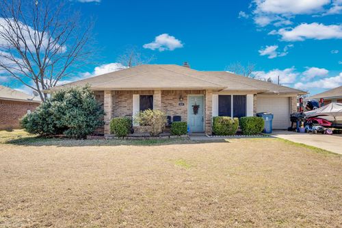 114 Janis St, Alvarado, TX, 76009-3315 | Card Image