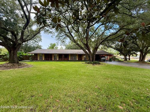 12800 Cambridge Blvd, Ocean Springs, MS, 39564-2654 | Card Image