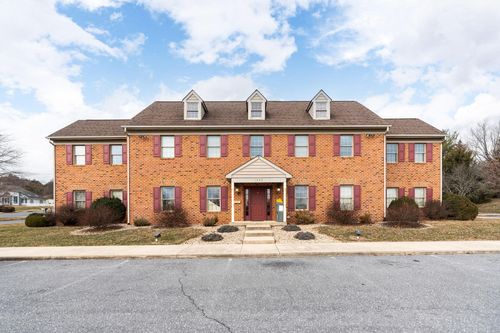 1600 Commerce Rd, VERONA, VA, 24482-9707 | Card Image