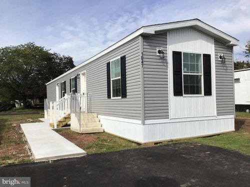 1047 Aldrich Dr, MORRISVILLE, PA, 19067-5183 | Card Image
