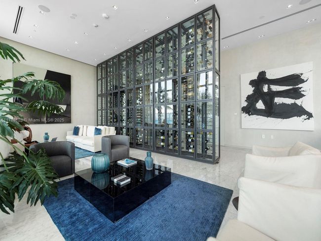 UNIT-2805 - 3131 Ne 7 Th Ave, Condo with 2 bedrooms, 2 bathrooms and null parking in Miami FL | Image 25