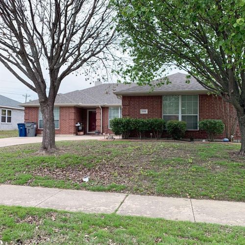 208 N Rolling Meadows Dr, Wylie, TX, 75098-5161 | Card Image