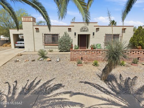 357 N Abrego Drive, Green Valley, AZ, 85614 | Card Image