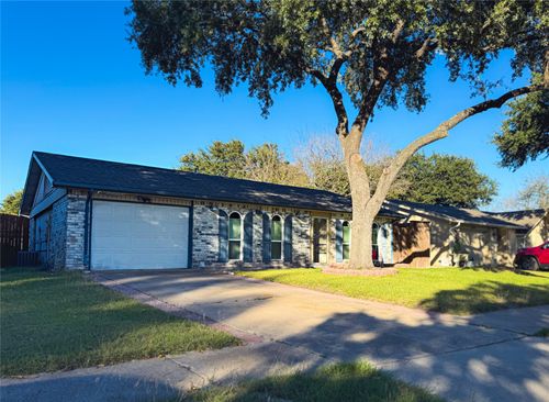 1425 Meridian Way, Garland, TX, 75040-5353 | Card Image