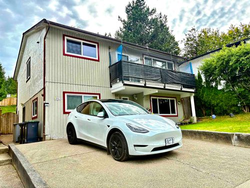 257 Angela Dr, Port Moody, BC, V3H3X7 | Card Image