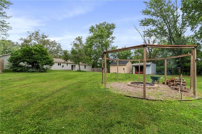 7423 Nw Locust Dr, House other with 3 bedrooms, 2 bathrooms and null parking in Parkville MO | Image 32