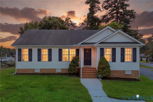 2811 Milhorn St, South Chesterfield, VA, 23834-5227 | Card Image