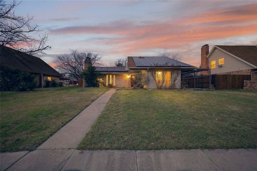 2801 Vancouver St, Irving, TX, 75062-7253 | Card Image