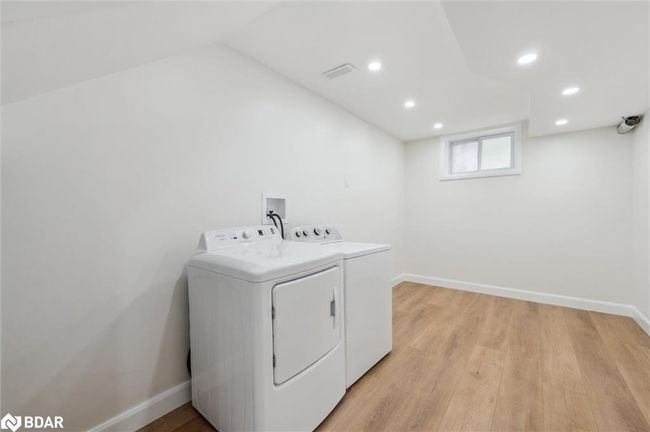 289 Houghton Ave S, House other with 3 bedrooms, 3 bathrooms and 5 parking in Hamilton ON | Image 34