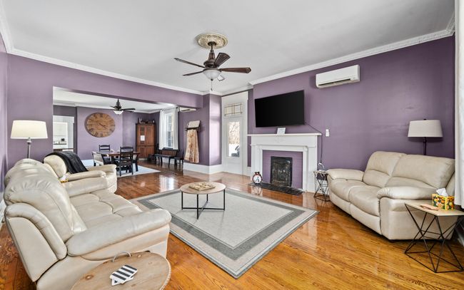 Living Room | Image 10