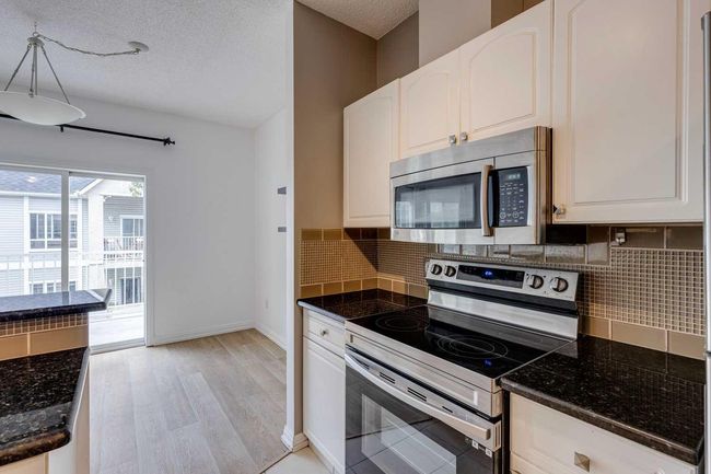 302 - 42 6a St Ne, Condo with 2 bedrooms, 2 bathrooms and 1 parking in Calgary AB | Image 9
