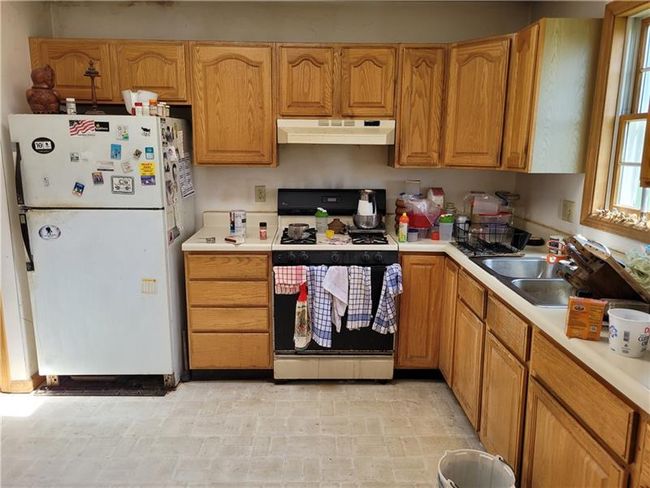 136 Wetzel Rd, House other with 3 bedrooms, 2 bathrooms and 2 parking in Cabot PA | Image 5