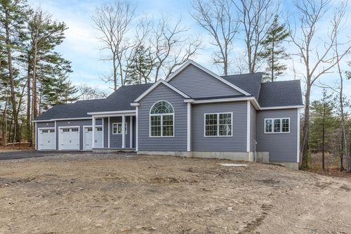 54 Haystack Circle, Pelham, NH, 03076 | Card Image