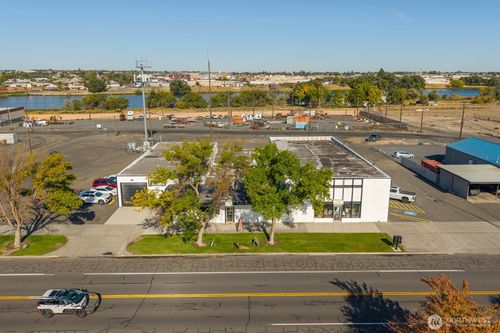 610 E Broadway Ave, Moses Lake, WA, 98837-1785 | Card Image