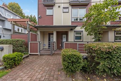 2519 Woodland Dr, Townhouse with 1 bedrooms, 1 bathrooms and 1 parking in Vancouver BC | Image 1