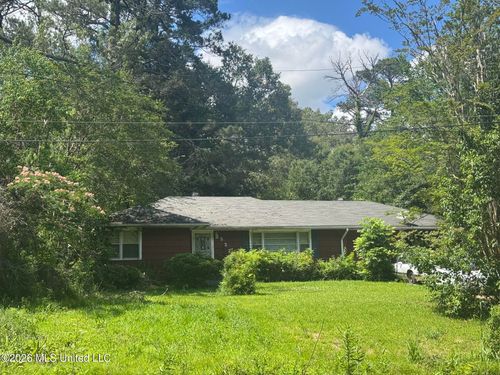 222 Pine Lawn Place, Jackson, MS, 39204 | Card Image