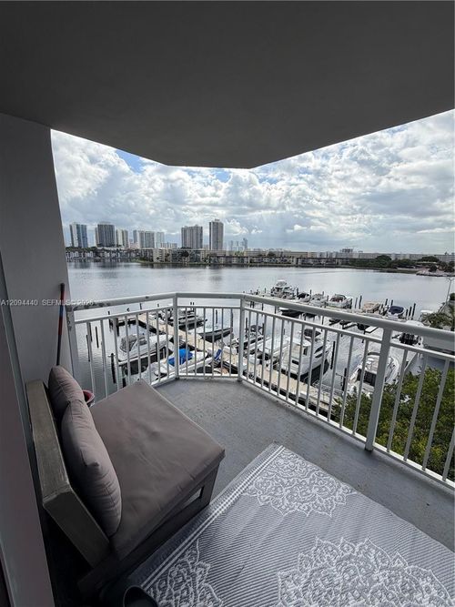 503-18081 Biscayne Blvd, Aventura, FL, 33160-2513 | Card Image