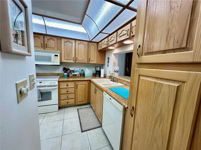 APT-501 - 15462 Gulf Blvd, Condo with 2 bedrooms, 2 bathrooms and null parking in MADEIRA BEACH FL | Image 51
