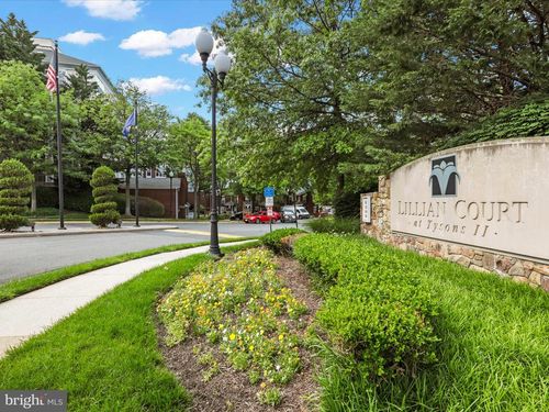 unit-203-1645 International Dr, MCLEAN, VA, 22102-4819 | Card Image