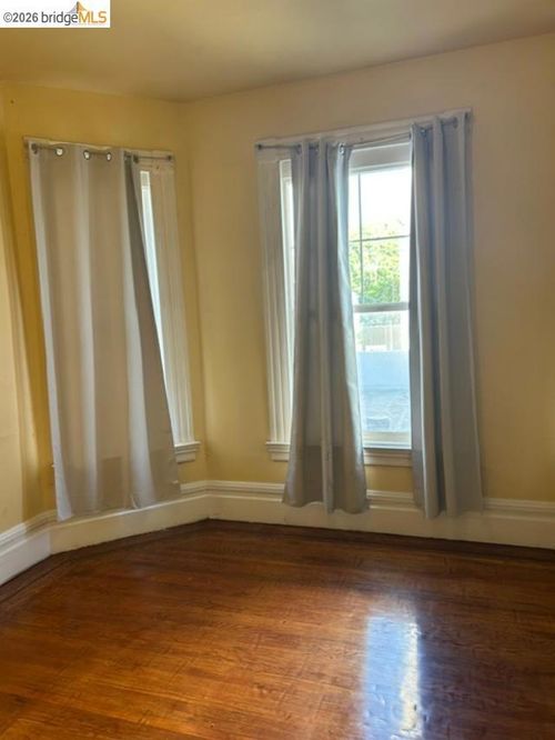 2119 Fruitvale Ave, Oakland, CA, 94601 | Card Image