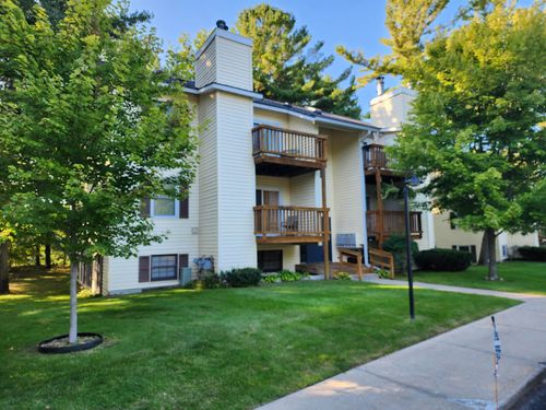 4213 Mitchell Creek Dr, Traverse City, MI, 49686-8414 | Card Image