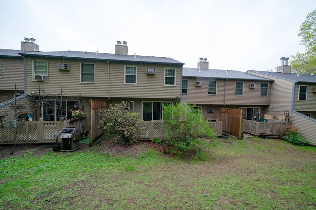 back of unit | Image 25