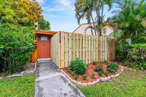 7739-7739 Balboa St, Sunrise, FL, 33351-6309 | Card Image