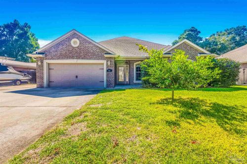 651 Powell Dr Ne, Fort Walton Beach, FL, 32547-1758 | Card Image