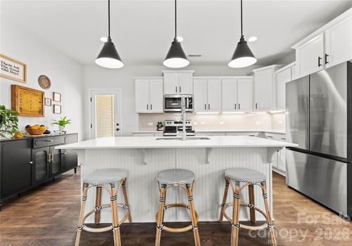 153 Batten Ridge Dr, Statesville, NC, 28677-8440 | Card Image